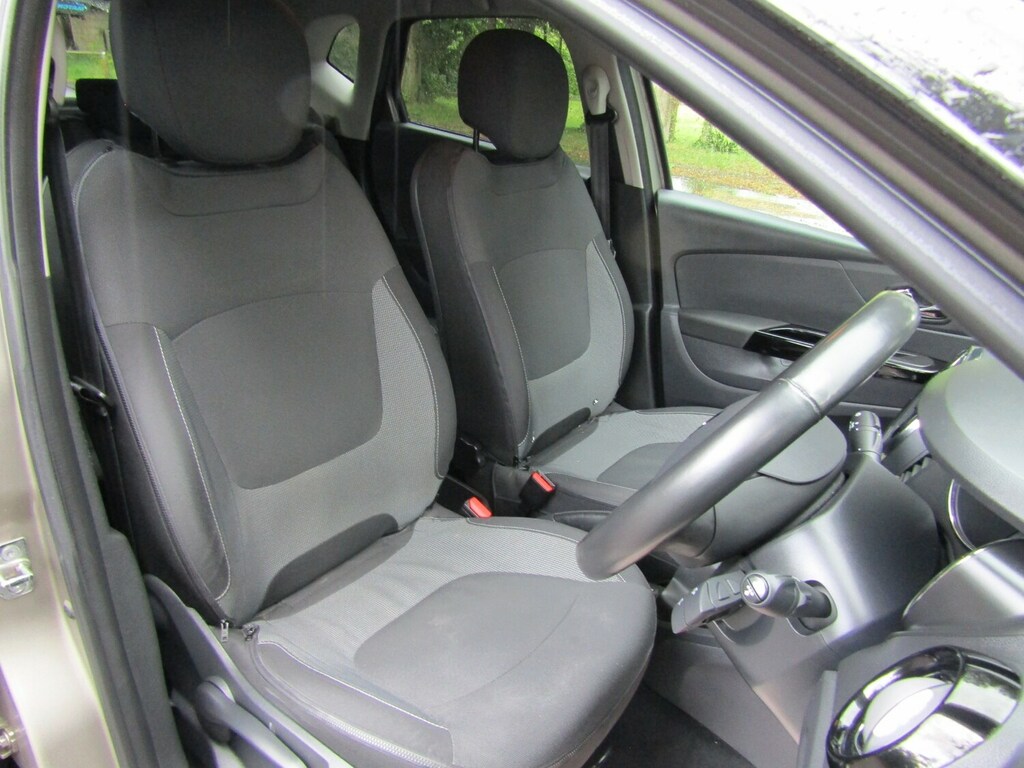 Renault Captur 1.5 Dynamique Nav Dci 90 Bhp Grey #15