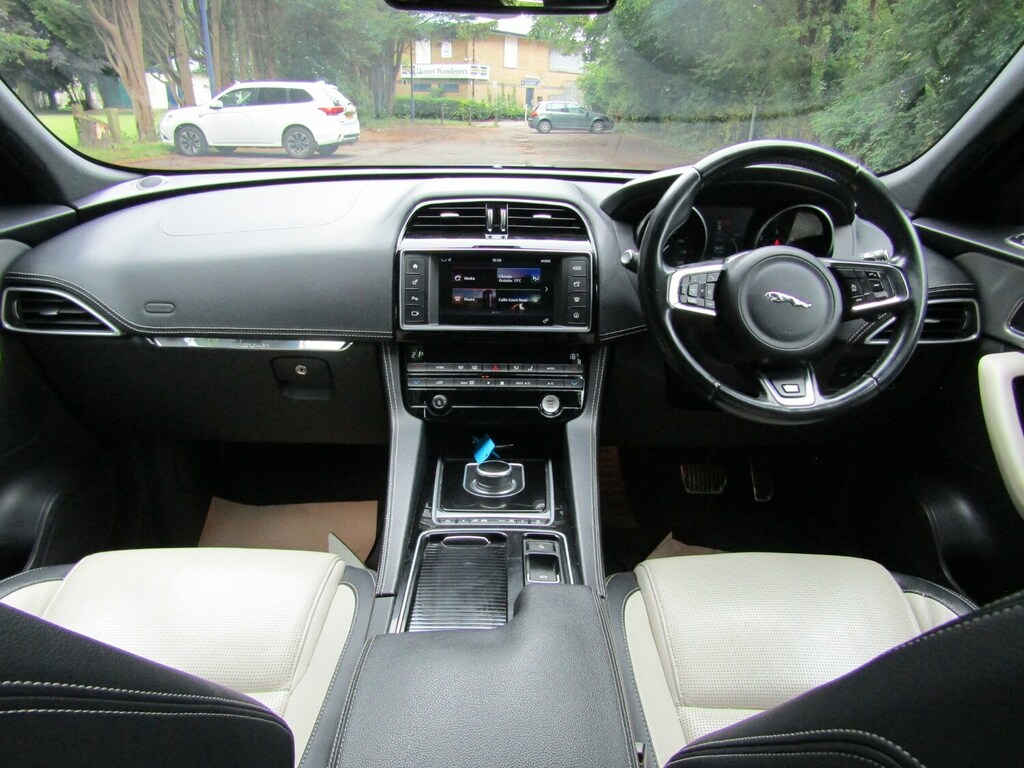 Jaguar F-Pace 2.0D R-sport Awd Grey #2