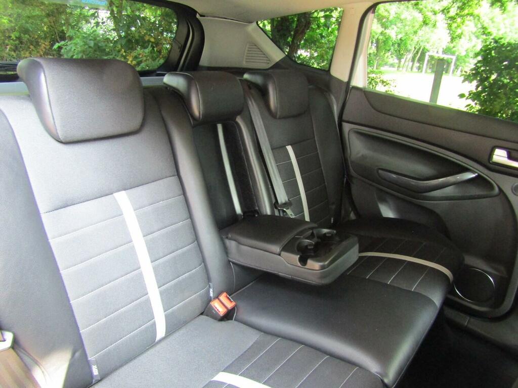 Ford Kuga 2.0 Tdci 140 Zetec 2Wd Black #10