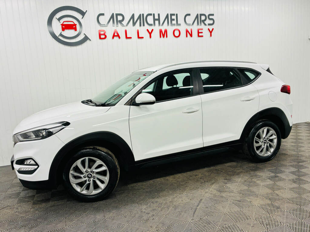 Hyundai Tucson 1.6 Gdi Blue Drive Se 2Wd SD18UYY White #5
