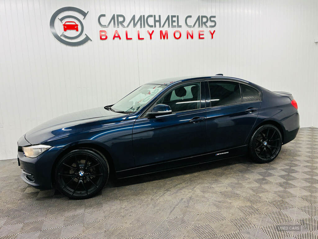BMW 3 Series 318D Sport Blue