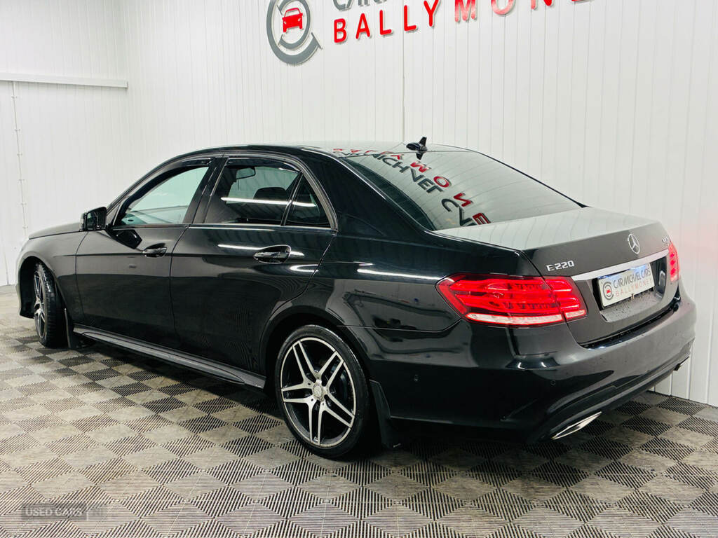 Mercedes-Benz E Class E220 Bluetec Amg Night Edition 7G-tronic WUI8920 Black #5