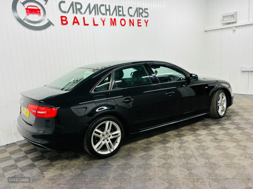 Audi A4 2.0 Tdi 150 Black Edition Multitronic Black #3