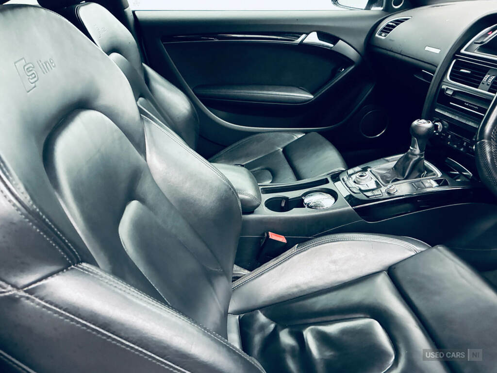 Audi A5 2.0 Tdi 190 Black Edition Plus Silver #2