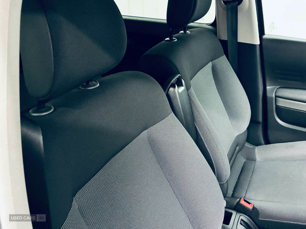 Citroen C4 Cactus 1.2 Puretech 82 Flair Grey #2