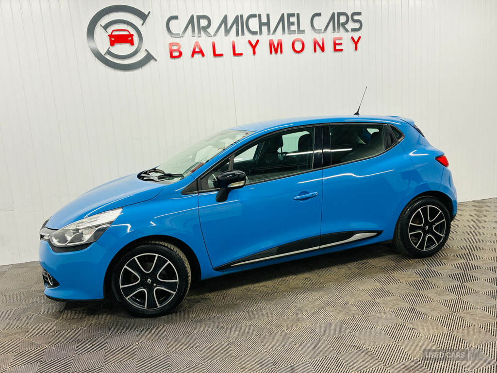 Renault Clio 1.2 16V Dynamique Medianav Blue