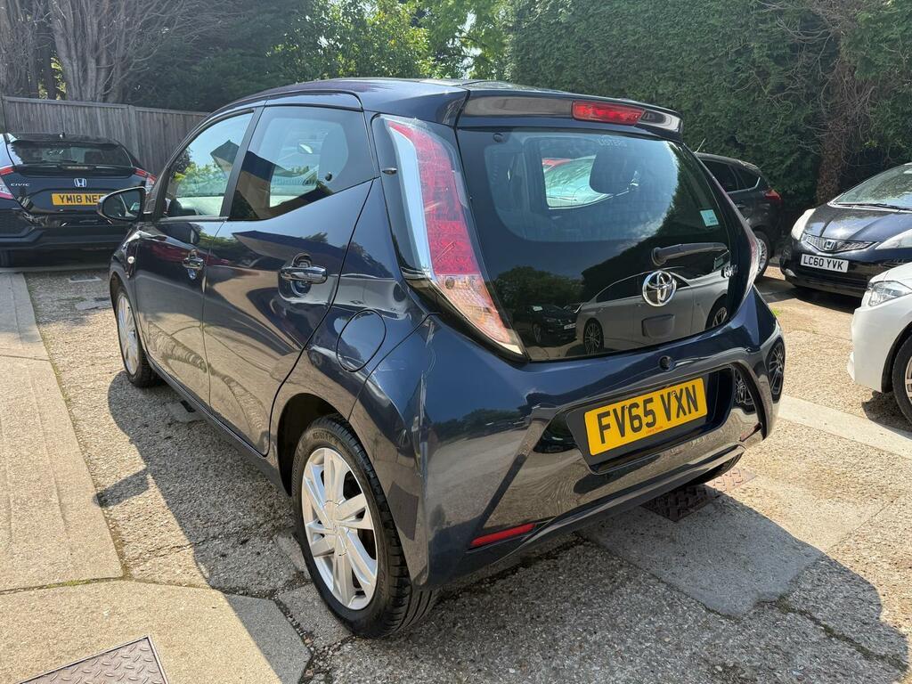 Toyota Aygo X X-pression Blue #4