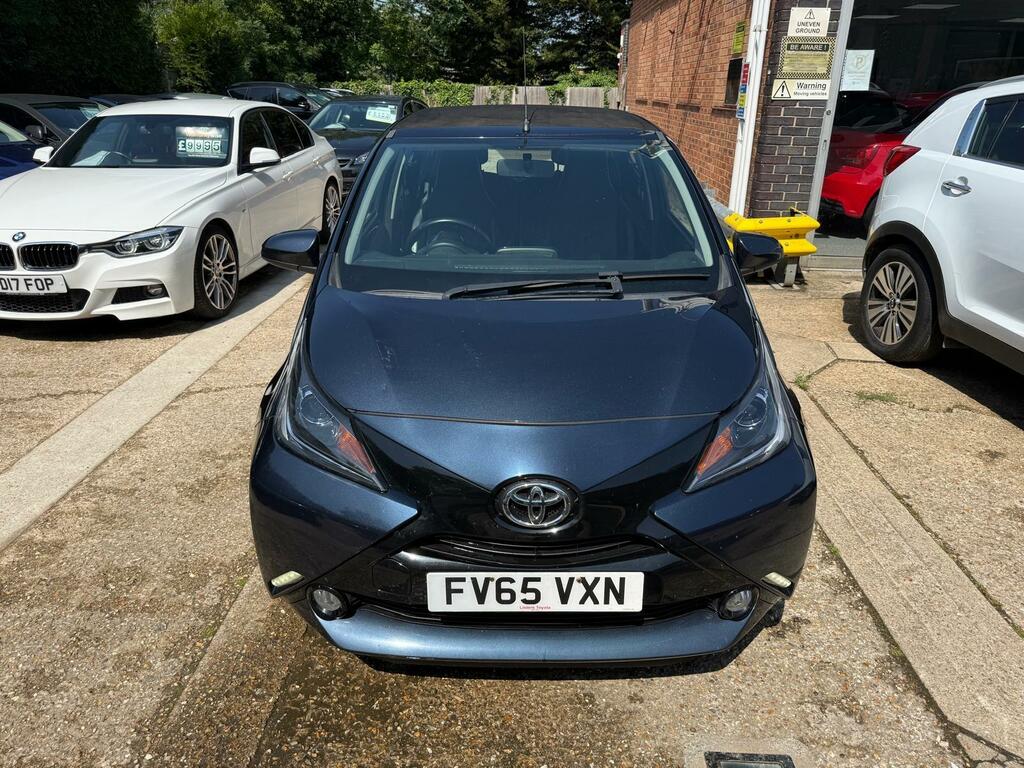Toyota Aygo X X-pression Blue #2