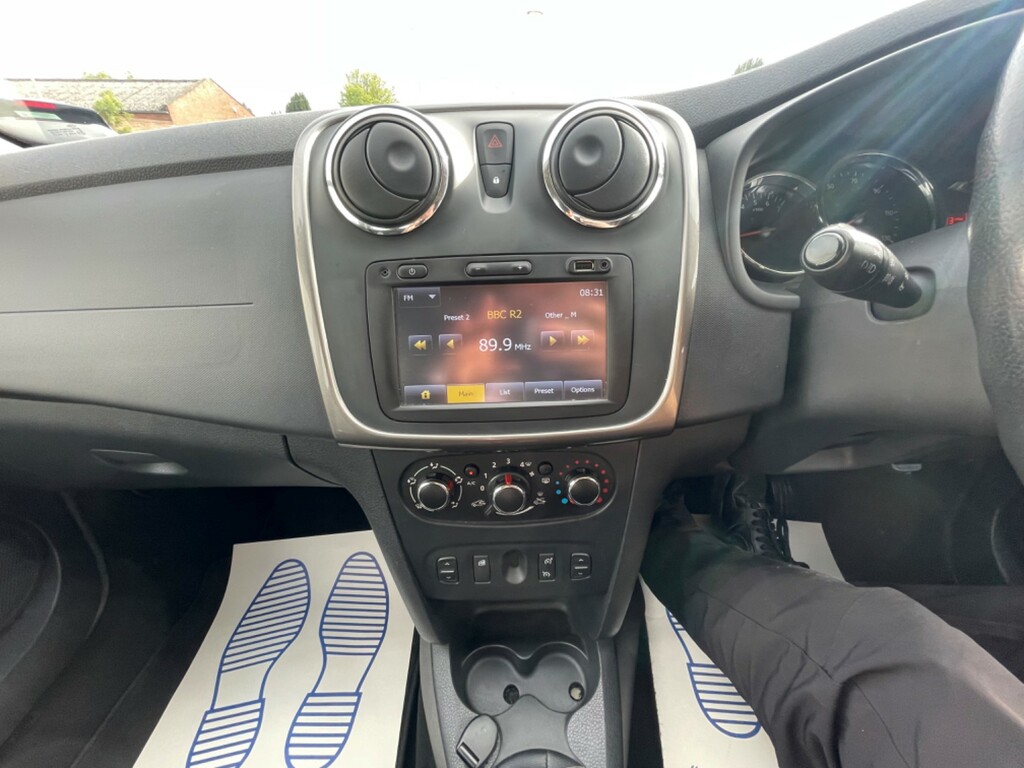 Dacia Sandero Stepway Stepway 0.9 Tce Ambiance Hatchback Manu White #15
