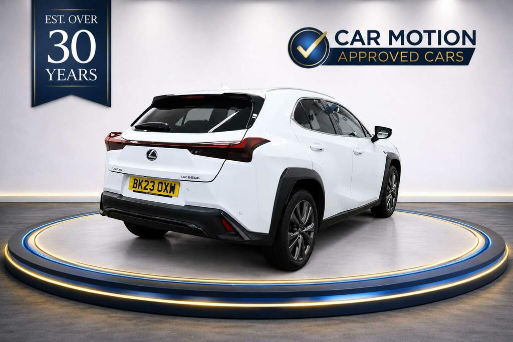 Lexus UX 2.0 Ux 250H F Sport Design 4X2 Cvt BK23OXW White #4