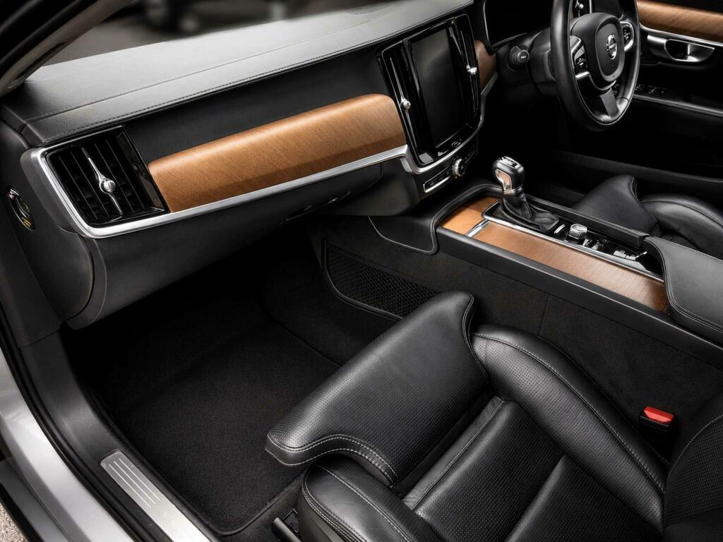 Volvo S90 D4 R-design Pro Black #17