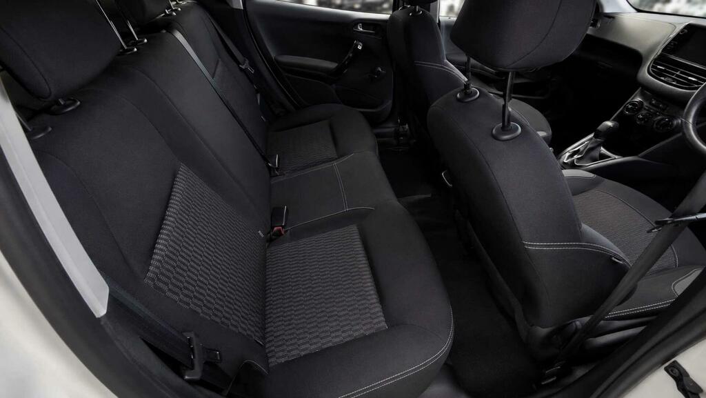 Peugeot 208 Puretech Active Grey #17