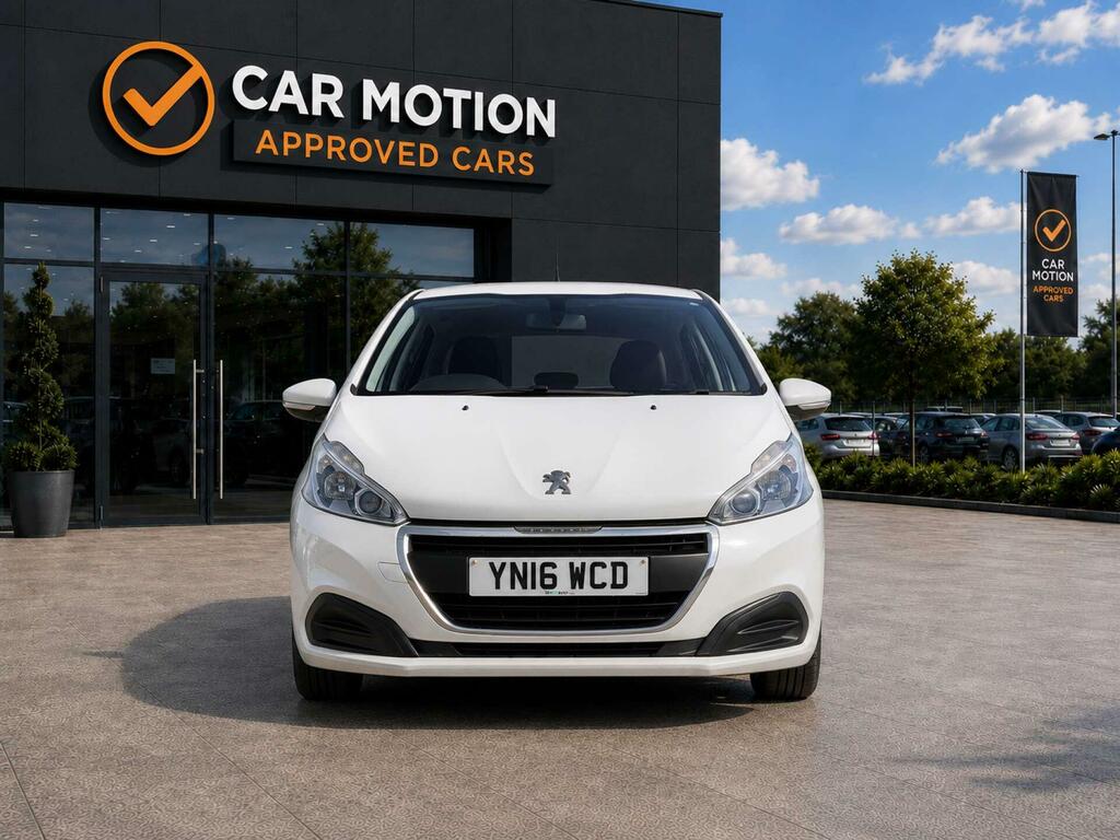 Peugeot 208 1.2 208 Active White #2