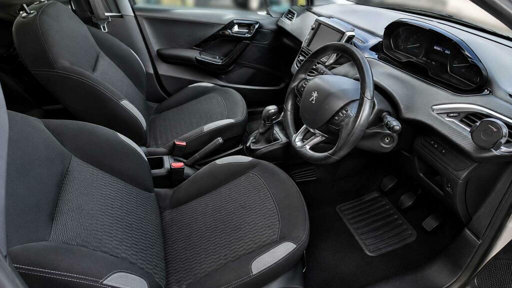 Peugeot 208 Puretech Active Grey #14