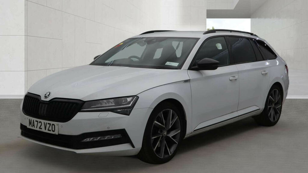 Skoda Superb 2.0 Superb Sportline Tdi White #2