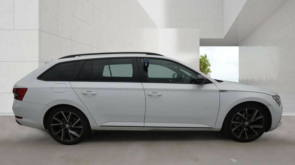 Skoda Superb 2.0 Superb Sportline Tdi White #5