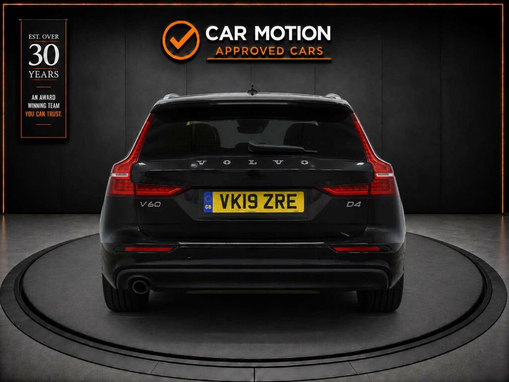 Volvo V60 2.0 V60 Momentum Pro D4 Black #5