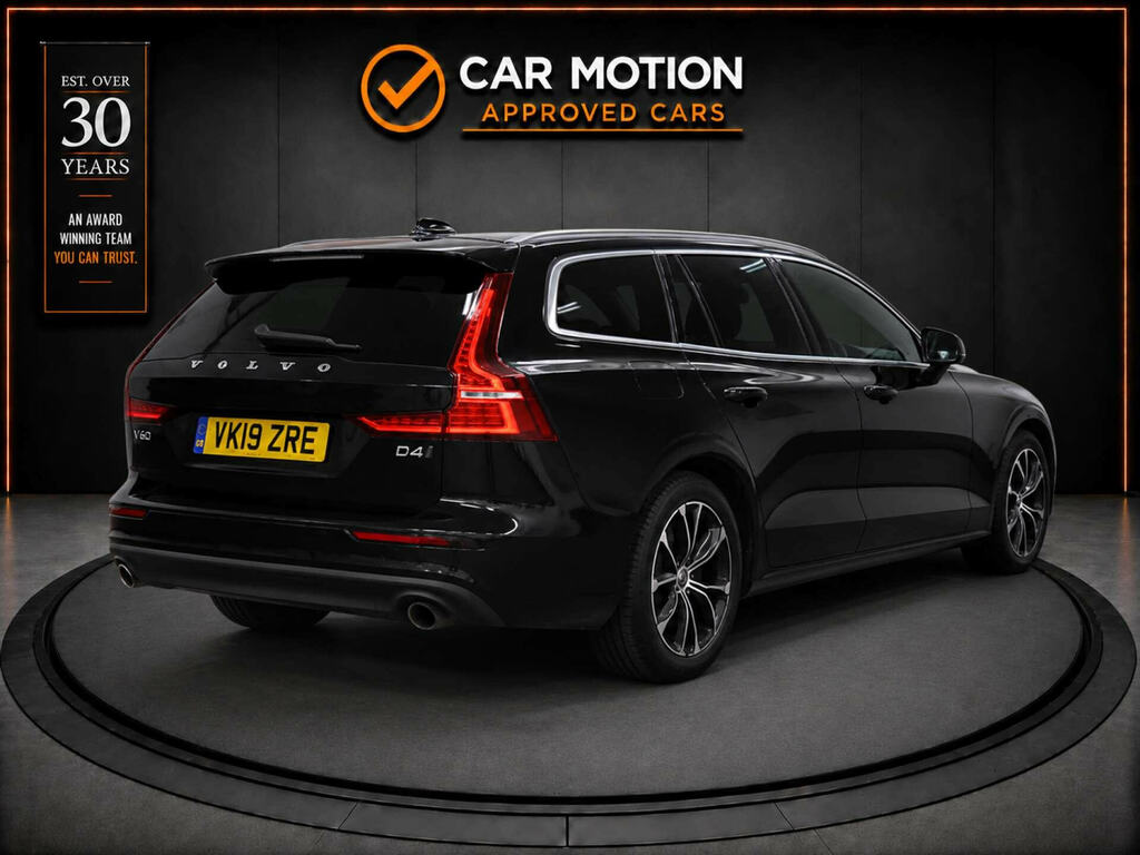 Volvo V60 2.0 V60 Momentum Pro D4 Black #4