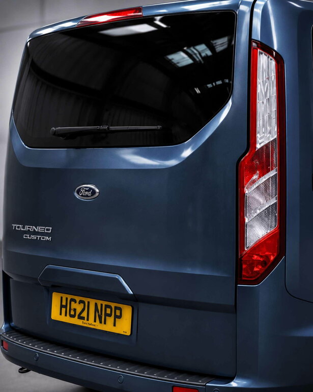 Ford Tourneo Custom 2.0 Ecoblue 130Ps Lr 8 Seater Titanium Grey #13