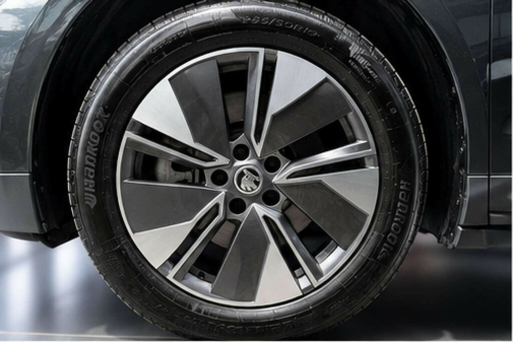 Skoda ENYAQ 80 Suite Grey #19