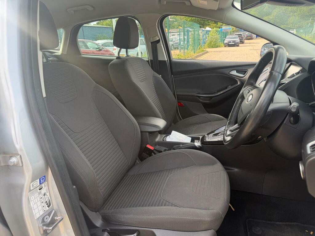 Ford Focus 1.6 Titanium Powershift Euro 6 Silver #6