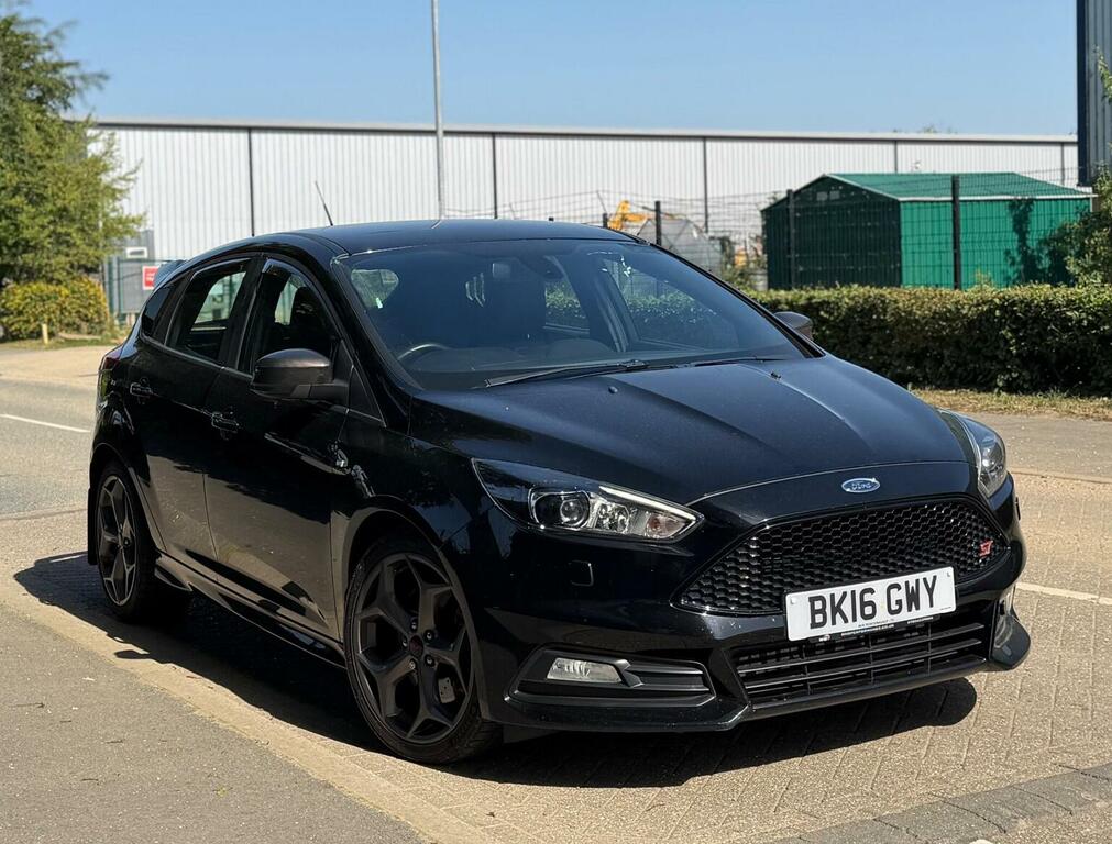 Ford Focus 2.0T Ecoboost St-3 Euro 6 Ss Black