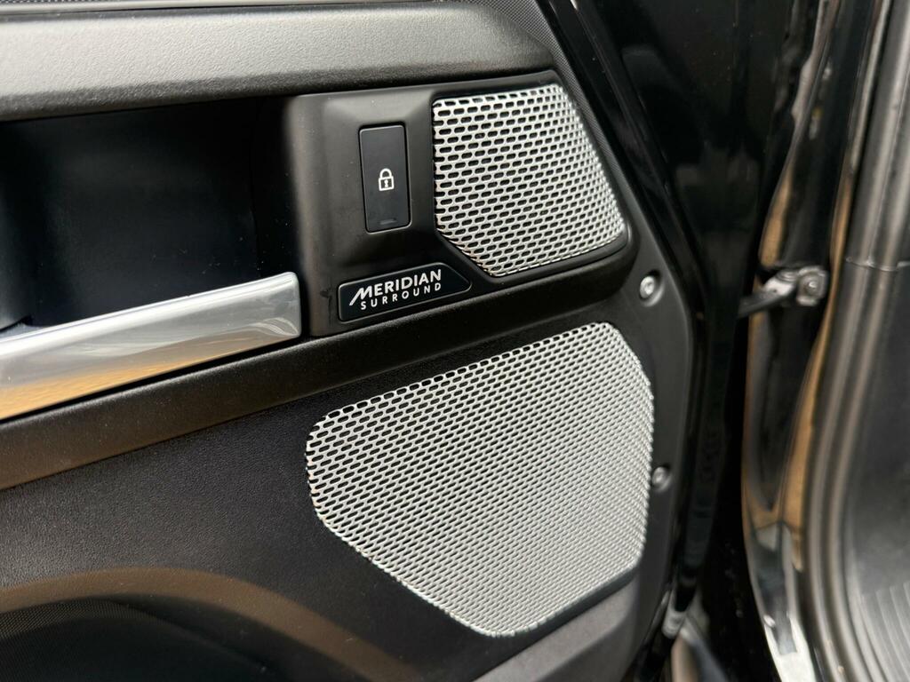 Land Rover Defender 130 Outbound Red #52