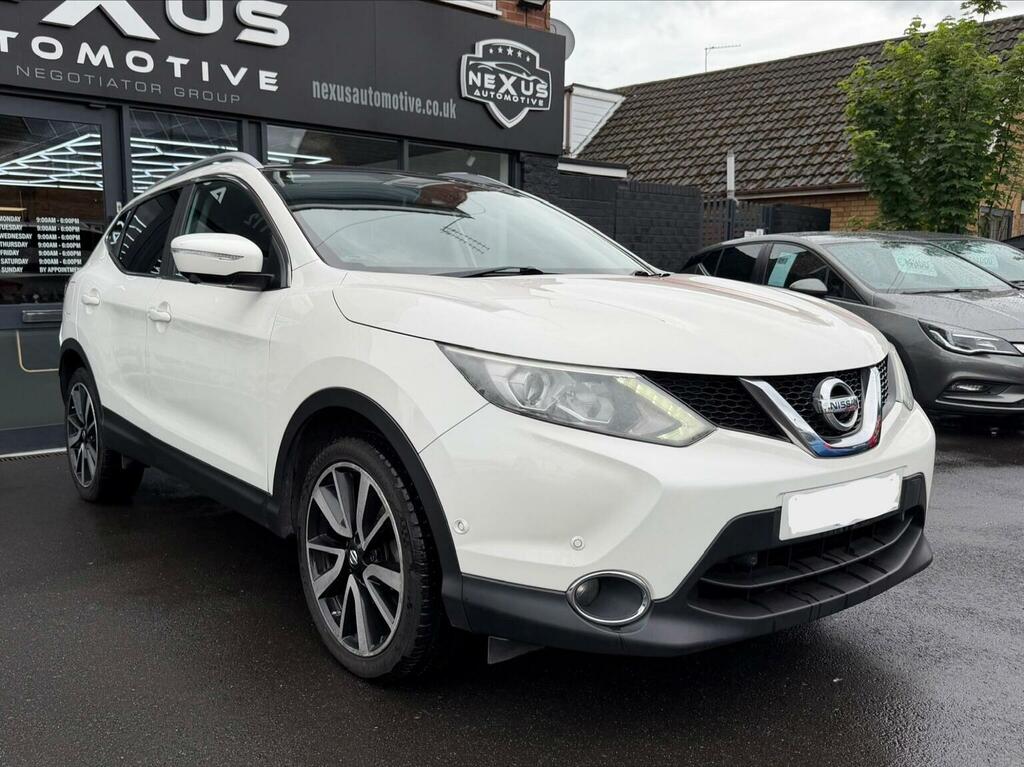 Nissan Qashqai Suv 1.5 Dci Tekna 2Wd Euro 5 Ss 201464 YW64FGZ White #4