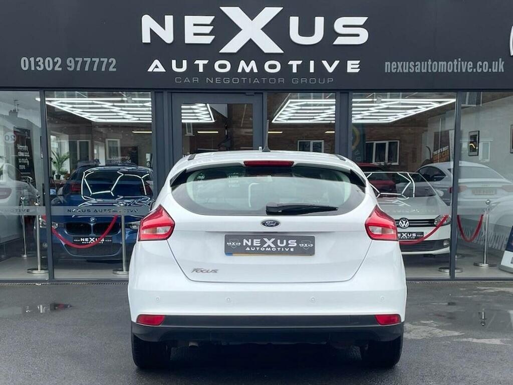 Ford Focus Hatchback 1.5 Tdci Zetec Edition Euro 6 Ss MM17TVE White #5