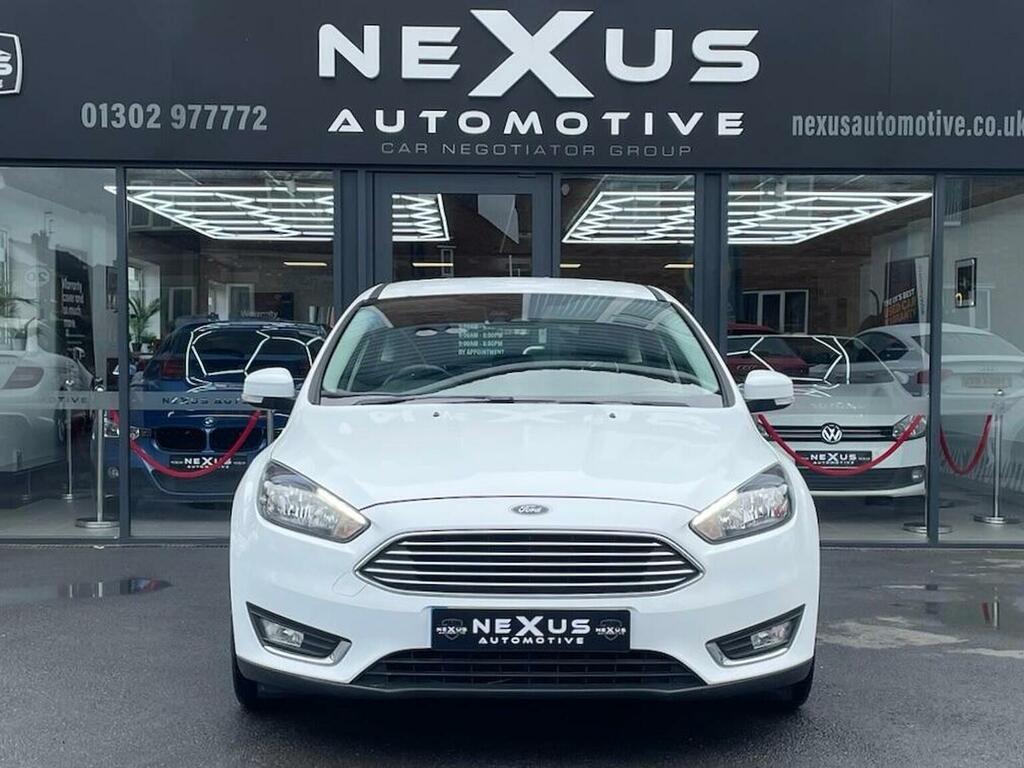Ford Focus Hatchback 1.5 Tdci Zetec Edition Euro 6 Ss MM17TVE White #4