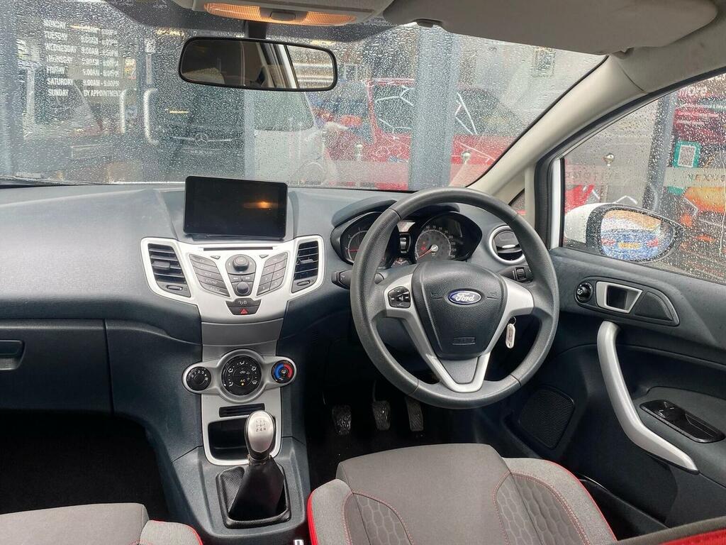 Ford Fiesta Hatchback 1.25 Edge 201212 MK12YSB White #6