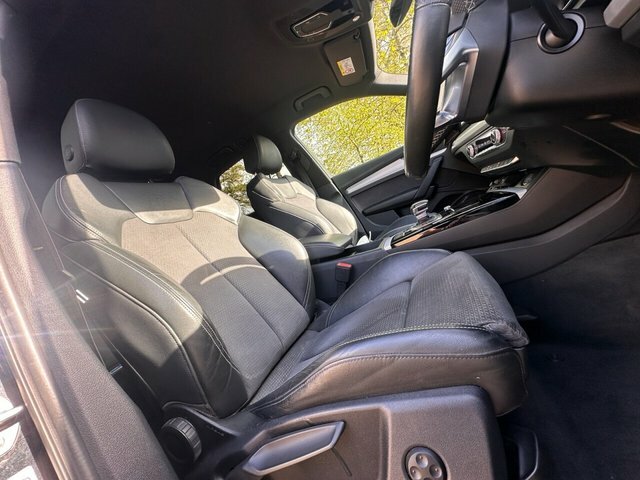 Audi Q5 2022 2.0 Tdi 40 S Line Suv S Tronic Qua Black #2