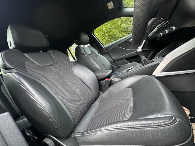 Audi Q2 2023 1.5 Tfsi Cod 35 S Line Suv Grey #2