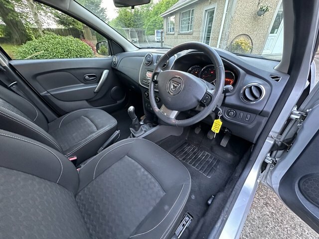 Dacia Sandero 2015 1.5 Dci Laureate Hatchback Silver #3
