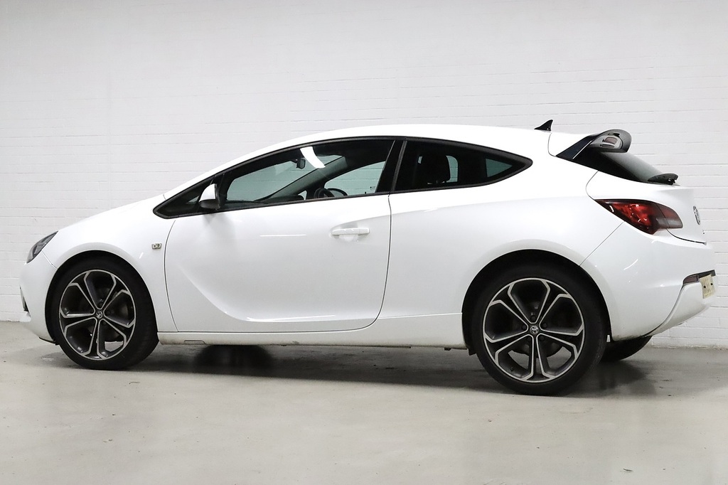 Vauxhall Astra GTC Cdti Ecoflex Limited Edition White #6