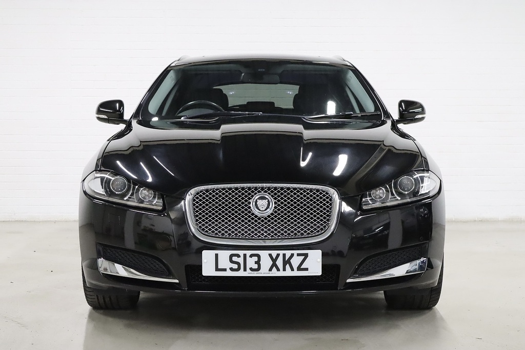 Jaguar XF D Premium Luxury Black #2