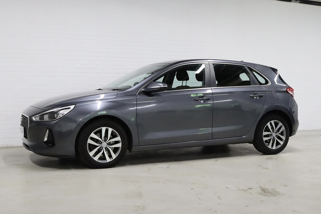 Hyundai I30 Crdi Blue Drive Se Nav EA67KYT Grey #4