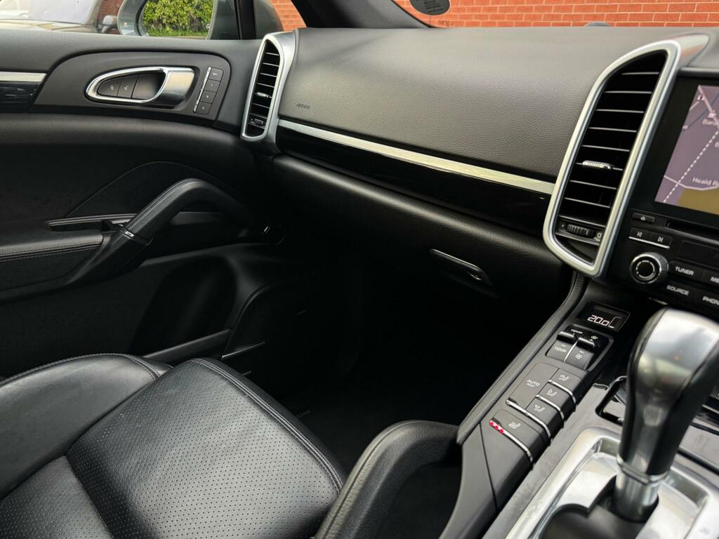 Porsche Cayenne Suv Red #38