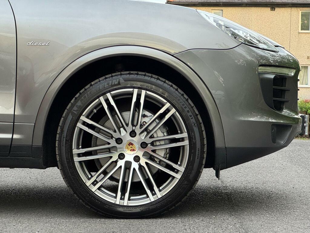 Porsche Cayenne Suv Red #12