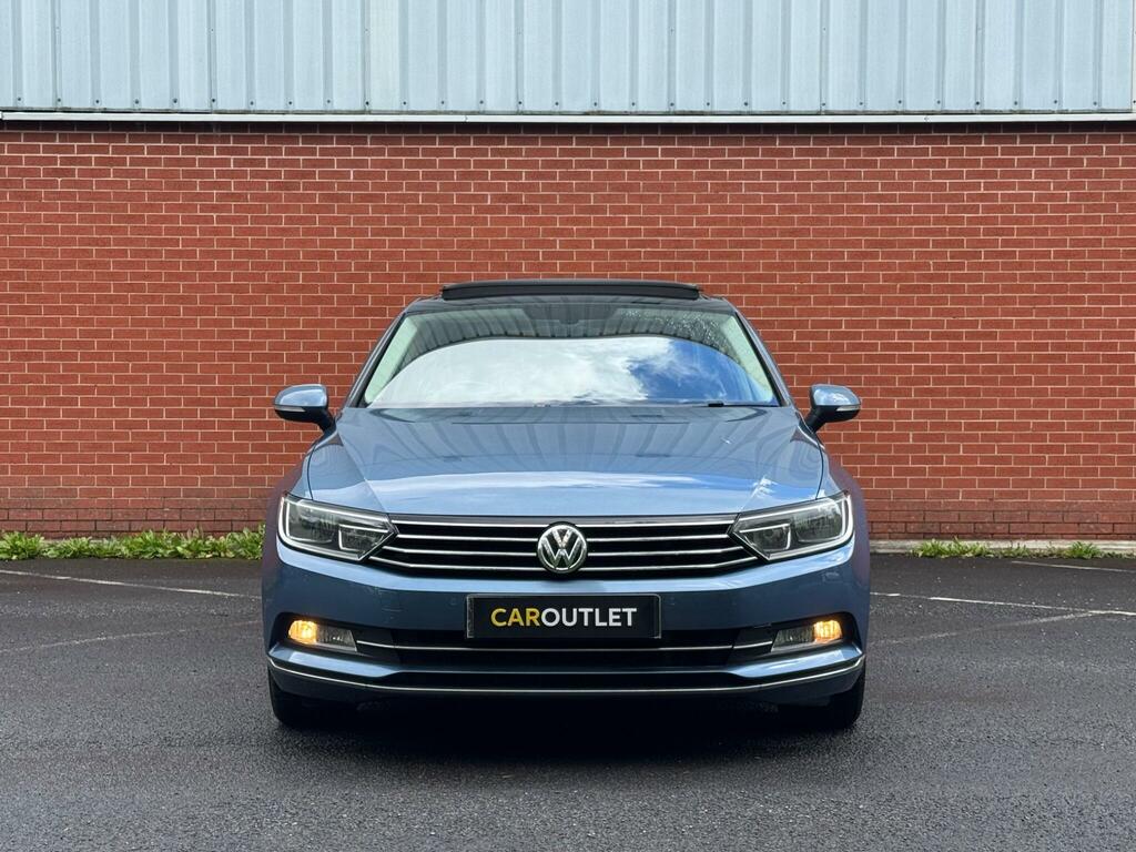 Volkswagen Passat Gt Blue #4