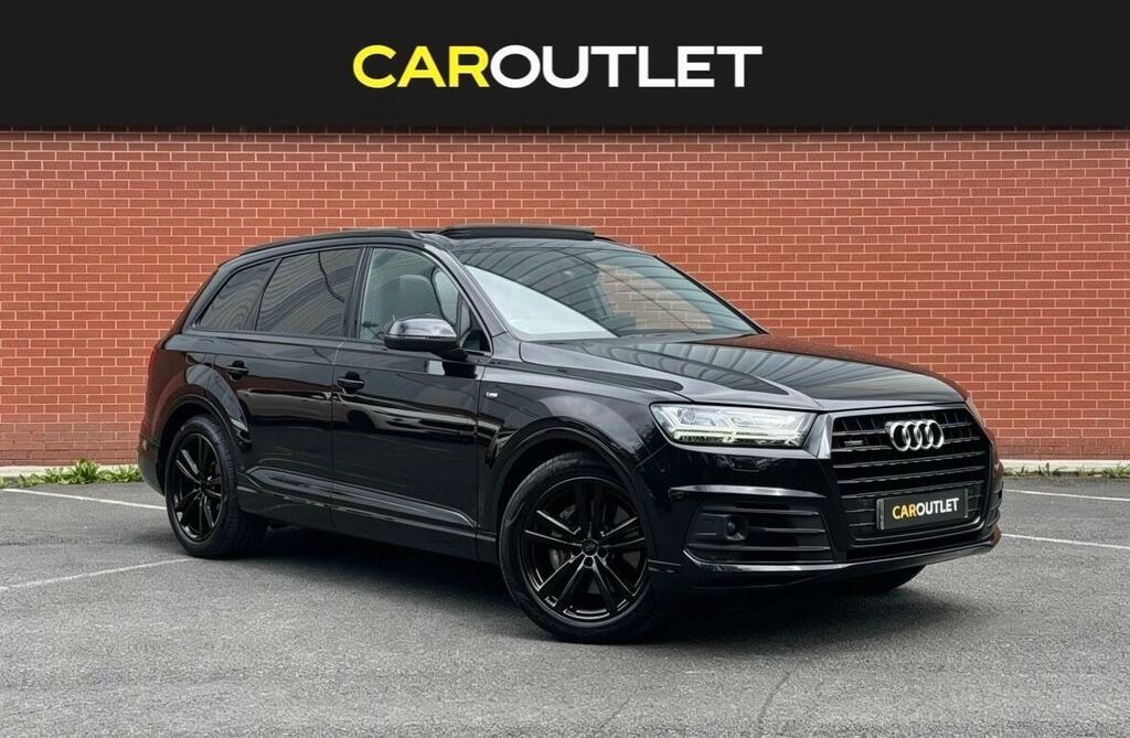Audi Q7 S Line Black