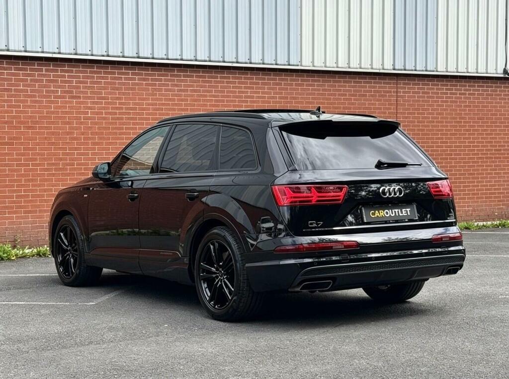 Audi Q7 S Line Black #6
