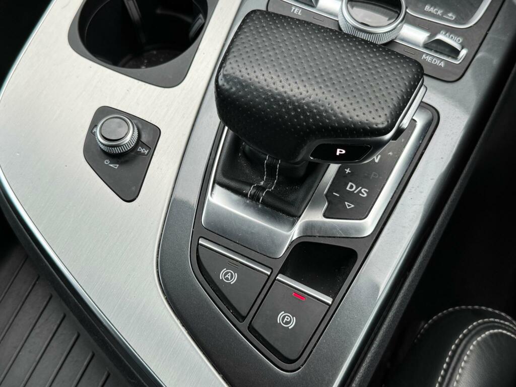 Audi Q7 Tdi V6 S Line Black #36