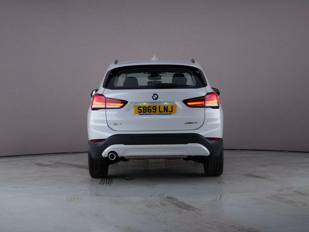 BMW X1 1.5 18I Se Sdrive Euro 6 Ss White #6