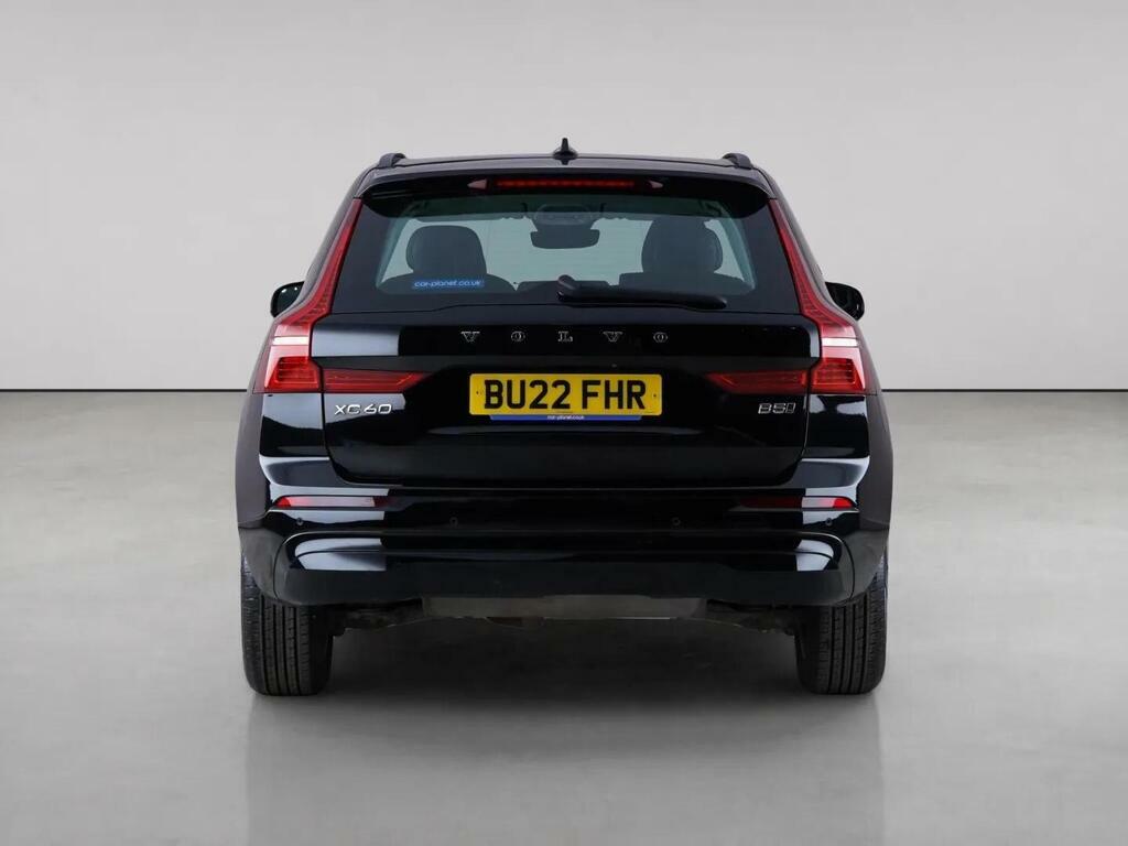 Volvo XC60 2.0 B5 Mhev Momentum Awd Euro 6 Ss BU22FHR Black #5