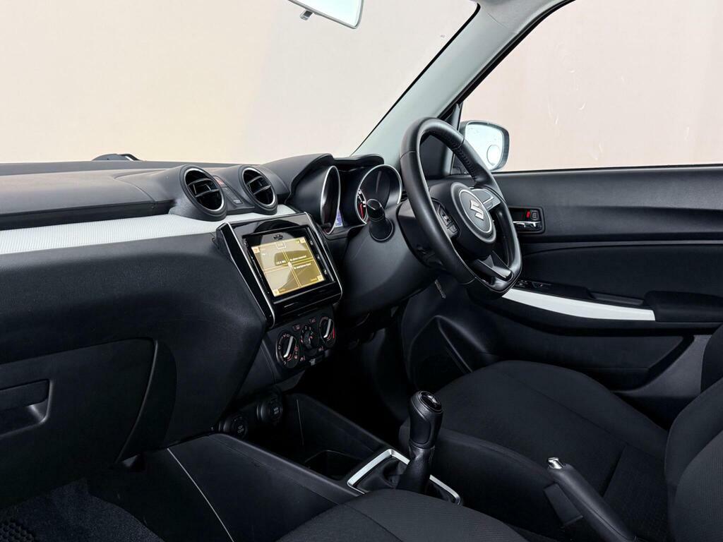 Suzuki Swift 1.0 Boosterjet Sz-t Euro 6 LP18KUR Red #4