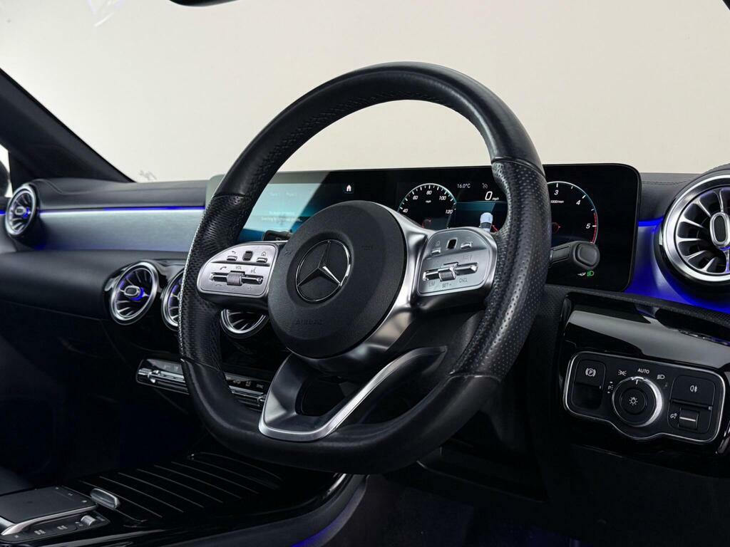 Mercedes-Benz CLA Class 2.0 Cla220d Amg Line Premium Plus 2 Coupe 8G-dct Black #3