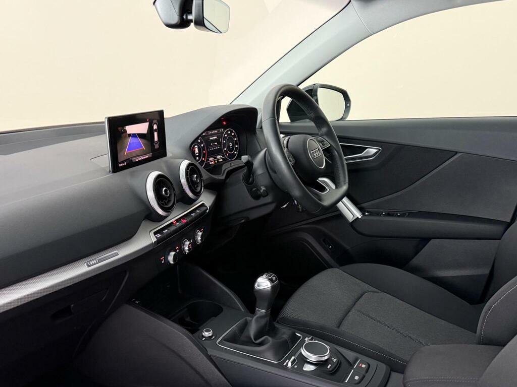 Audi Q2 1.5 Tfsi Cod 35 Sport Euro 6 Ss LV23RFZ Black #2