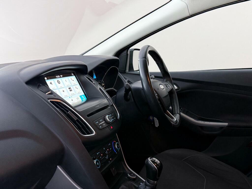 Ford Focus 1.0T Ecoboost Zetec Edition Euro 6 Ss MT67UFG Blue #4