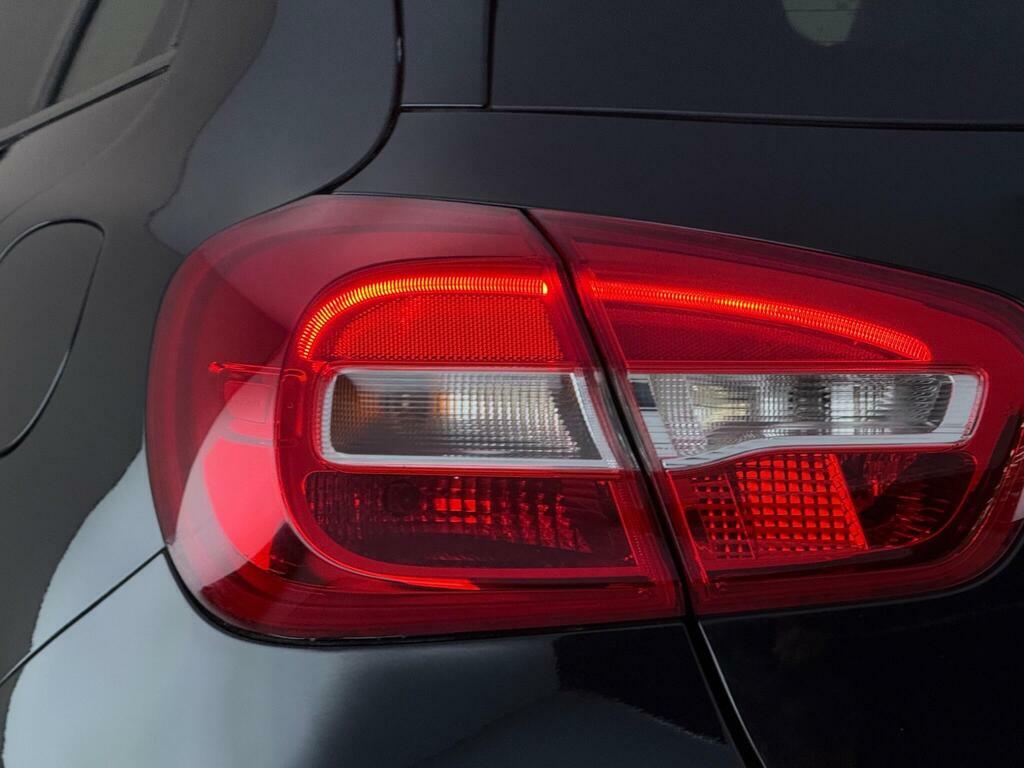 Mercedes-Benz GLA Class 2.1 Gla220d Amg Line 7G-dct 4Matic Euro 6 Ss LP65DZL Black #4
